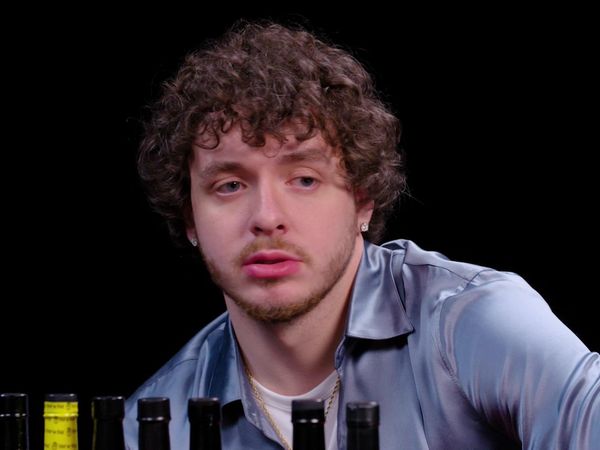 Hot Ones - Jack Harlow Fulfills His Dreams Eating Spicy Wings