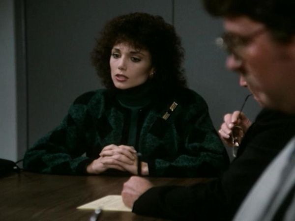 Hunter - Hunter: S3 E14 - Requiem For Sergeant McCall