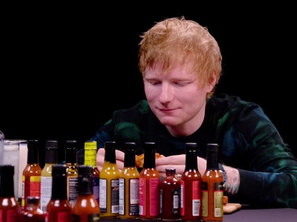 Hot Ones - Ed Sheeran Tries to Avoid Failure While Eating Spicy Wings