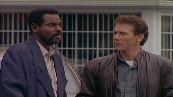 21 Jump Street - Episode 11: Equal Protection