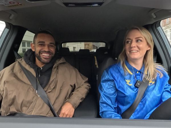 Blå/gul carpool - Kevin Mensah
