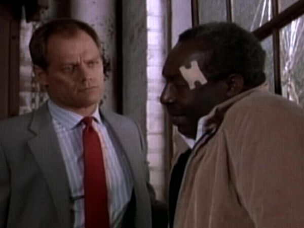 Hunter - Hunter: S4 E12 - Renegade