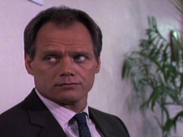 Hunter - Hunter: S4 E15 - Naked Justice, Part 2