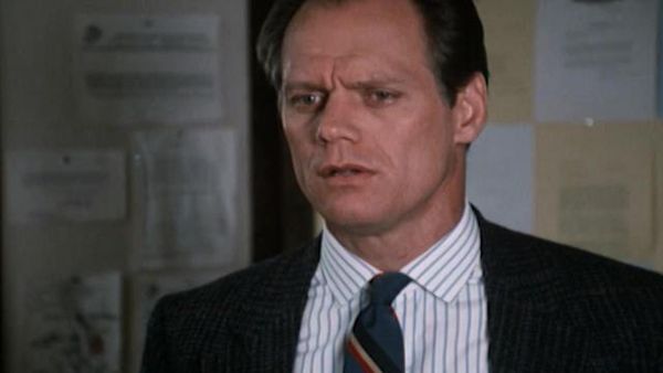 Hunter - Hunter: S5 E4 - Dead On Target, Part 2