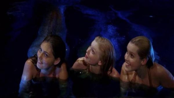 H2O: Just Add Water - A Twist in the Tail
