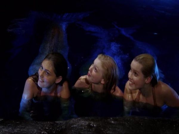 H2O: Just Add Water - A Twist in the Tail