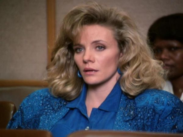 Hunter - Hunter: S5 E15 - Informant