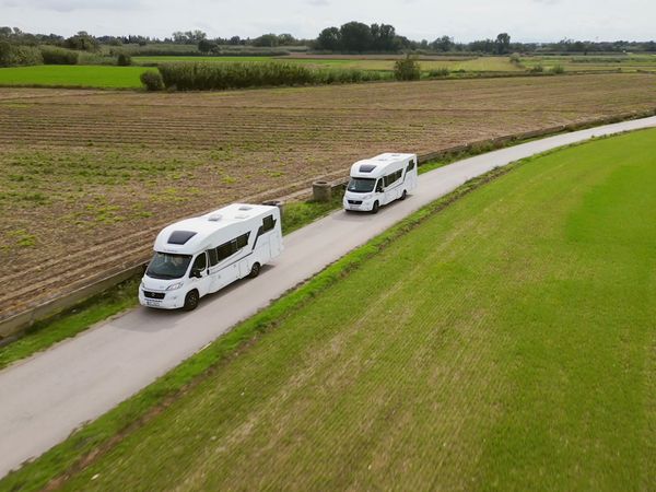 The RVers - Euro RVing / Tire Blowouts