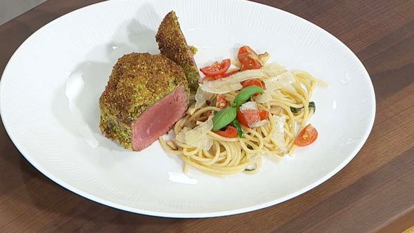 Torres en la Cocina - Sopa de Almejas y Solomillo al Pesto