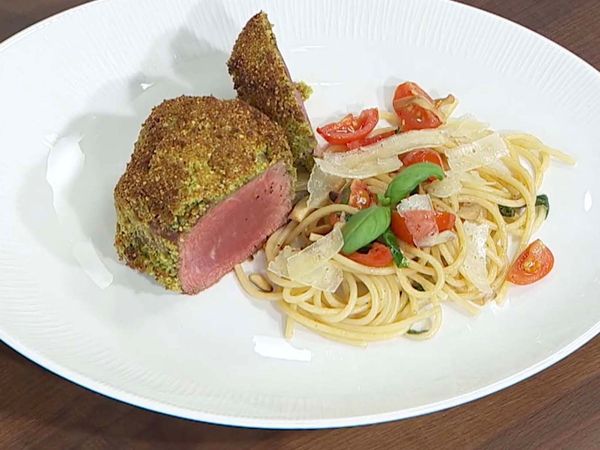 Torres en la Cocina - Sopa de Almejas y Solomillo al Pesto