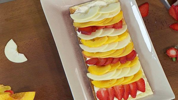 Torres en la Cocina - Hamburguesa de Salmón y Hojaldre de Frutas