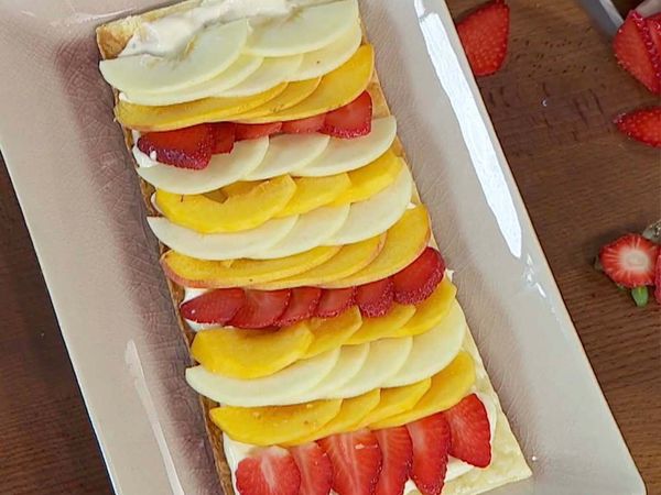 Torres en la Cocina - Hamburguesa de Salmón y Hojaldre de Frutas