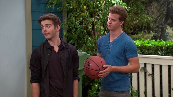The Thundermans HD - No todo lo que se estira.