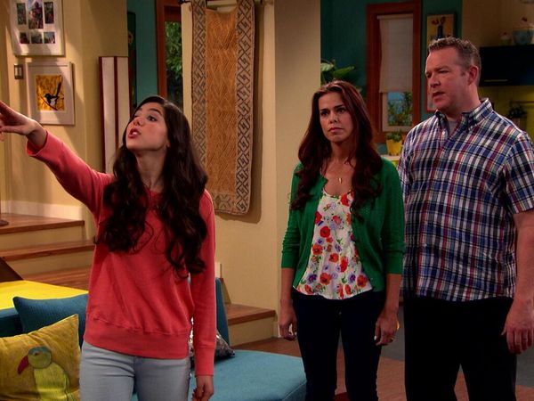 Os Thundermans - Phoebe Vs. Max