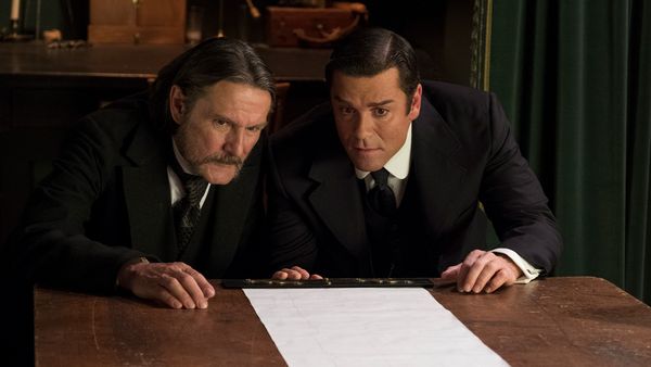 Murdoch Mysteries - 8 Footsteps