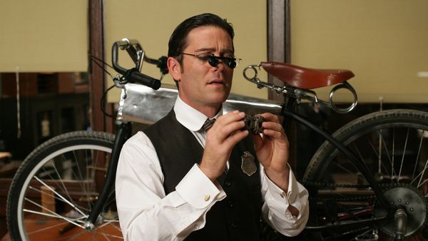 Murdoch Mysteries - The Glass Ceiling