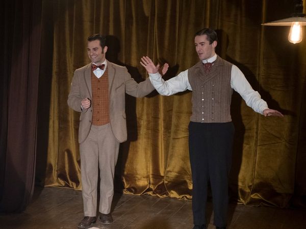 Murdoch Mysteries - Murdoch Schmurdoch