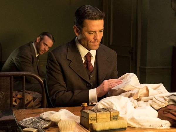 Murdoch Mysteries - Free Falling