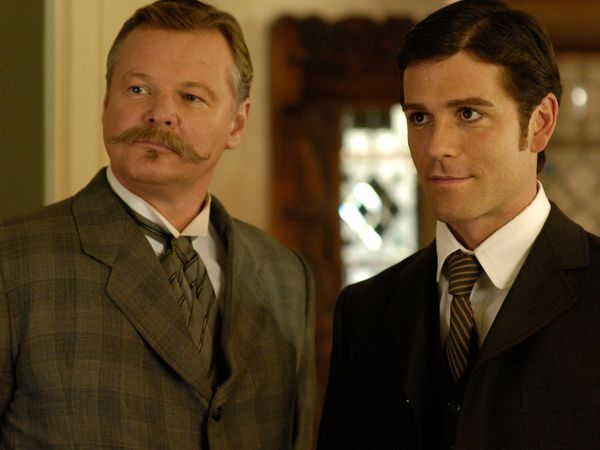 Murdoch Mysteries - Elementary, My Dear Murdoch