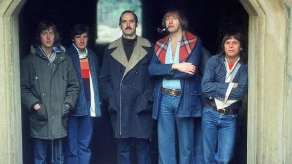 Monty Python: Almost The Truth - The Ultimate Holy Grail Episode