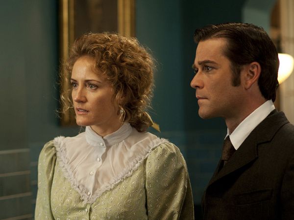 Murdoch Mysteries - Buffalo Shuffle