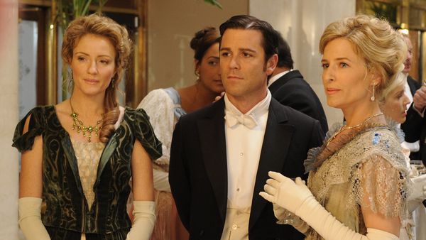 Murdoch Mysteries - This One Goes to Eleven