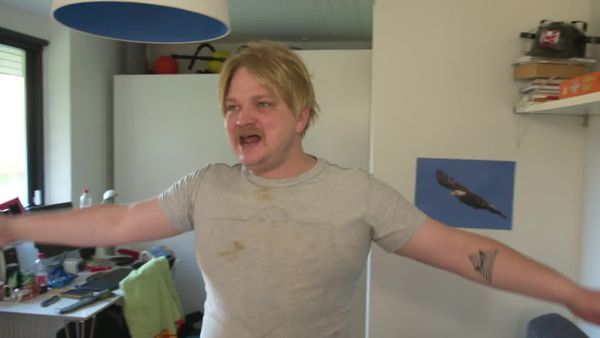 Jacob Ditzel vs. Puberteten - Uhelbredelig syg