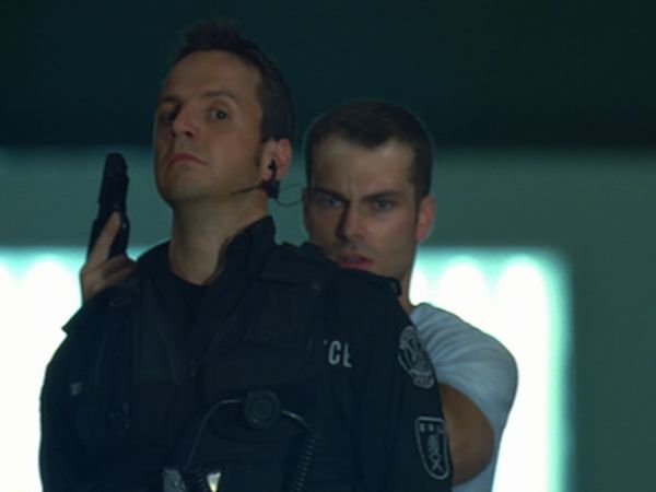 Flashpoint - Dietro la linea Blu