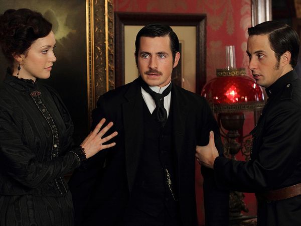 Murdoch Mysteries - Downstairs, Upstairs