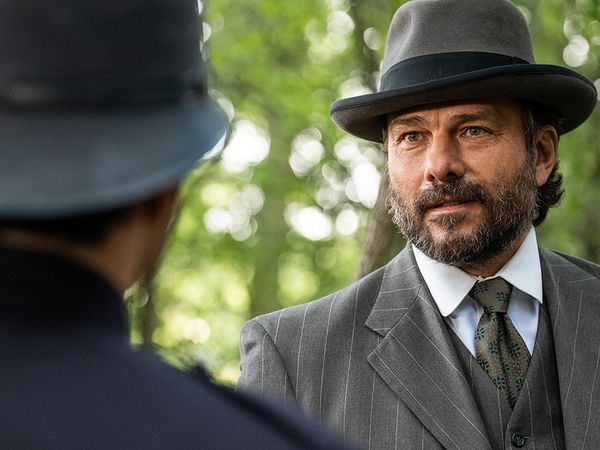 Murdoch Mysteries - Rough and Tumble