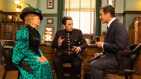 Murdoch Mysteries - Love or Money