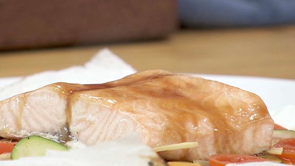 Torres en la Cocina - Macarrones Vegetales. Papillote de Salmon