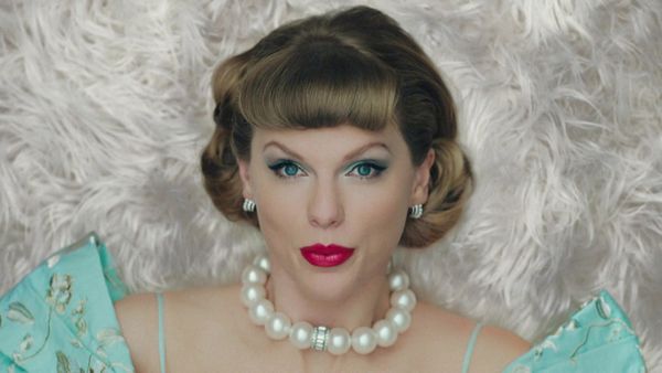 MTV Queens Of Pop - Taylor Swift Ft. Ice Spice / Chappell Roan / Gigi Perez / Karol G / Sabrina Carpenter / Beyoncé