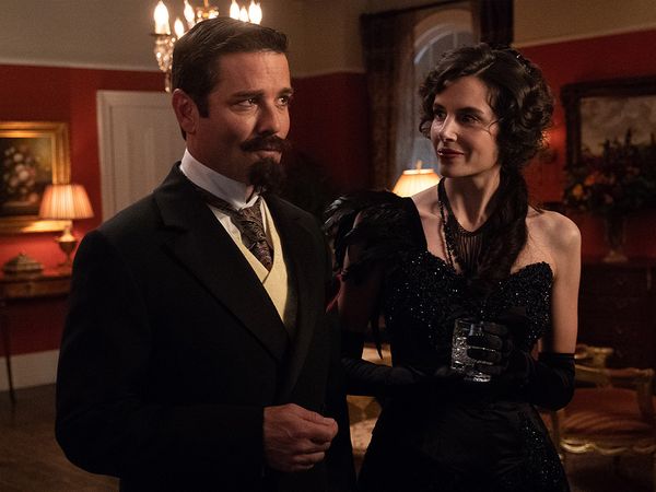 Murdoch Mysteries - The Spy Who Loved Murdoch