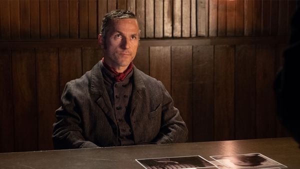 Murdoch Mysteries - Murdoch and the Undetectable Man
