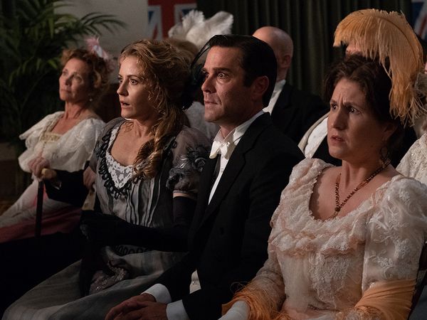Murdoch Mysteries - One Minute