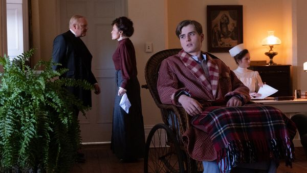 Murdoch Mysteries - Darkness Before The Dawn (Part Two)