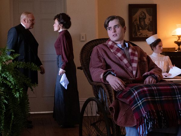 Murdoch Mysteries - Darkness Before The Dawn (Part Two)
