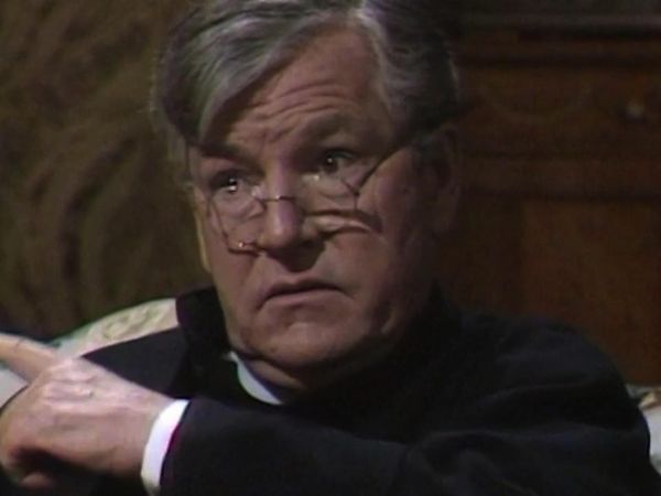 Father Brown - The Oracle of the Dog