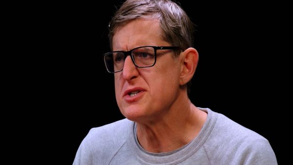 Hot Ones - Louis Theroux Attacks the Shark While Eating Spicy Wings