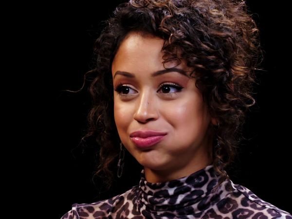 Hot Ones - Liza Koshy Meets Her Future Self While Eating Spicy Wings