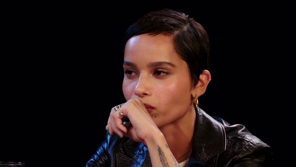 Hot Ones - Zoë Kravitz Gets Trippy While Eating Spicy Wings