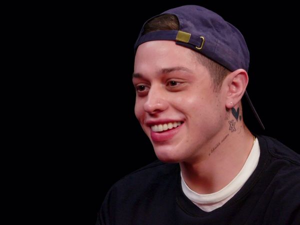 Hot Ones - Pete Davidson Drips With Sweat While Eating Spicy Wings