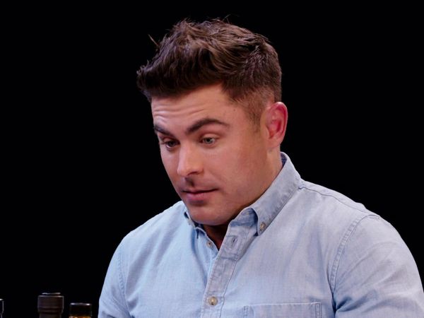 Hot Ones - Zac Efron Ups the Ante While Eating Spicy Wings