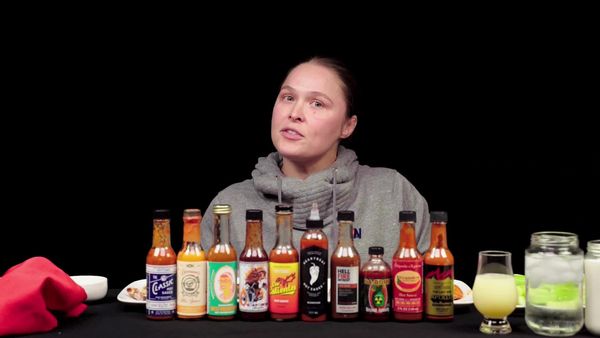 Hot Ones - Ronda Rousey Splits Bones While Eating Spicy Wings