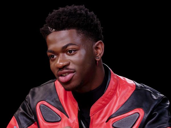 Hot Ones - Lil Nas X Celebrates Thanksgiving With the Biggest Last Dab Ever