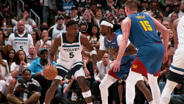 Chasing History - Wolves, Thunder Roll On