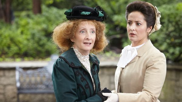 Murdoch Mysteries - Lovers in a Murderous Time