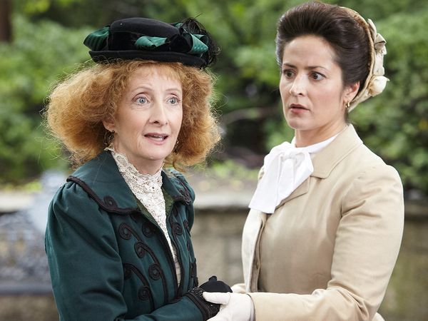 Murdoch Mysteries - Lovers in a Murderous Time