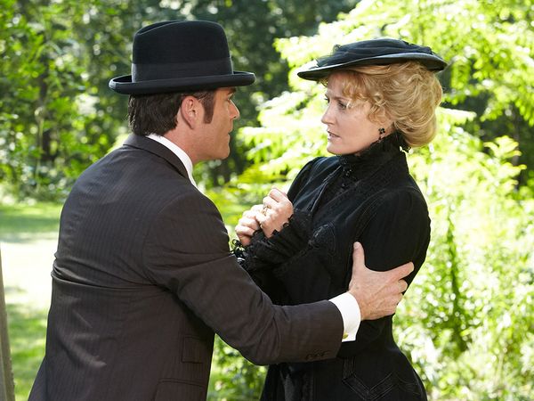 Murdoch Mysteries - Crime & Punishment